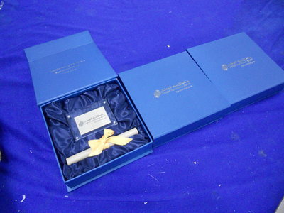 促銷(xiāo)禮品首選 壓克力相框、有機(jī)玻璃組合相框與螺絲相框